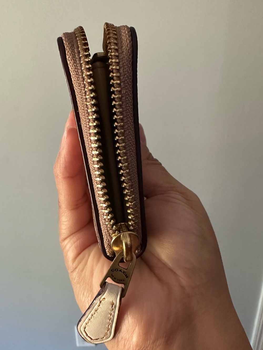 Coach Accordion Zip Wallet with Floral print - Picture 6 of 11